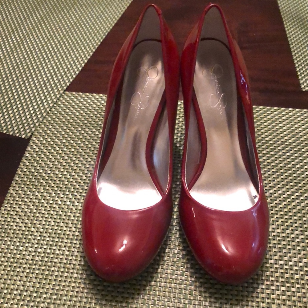 Very comfortable and easy to walk in.